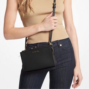 New Michael Kors Sheila Small East West Top Zip Shoulder Crossbody Bag Black